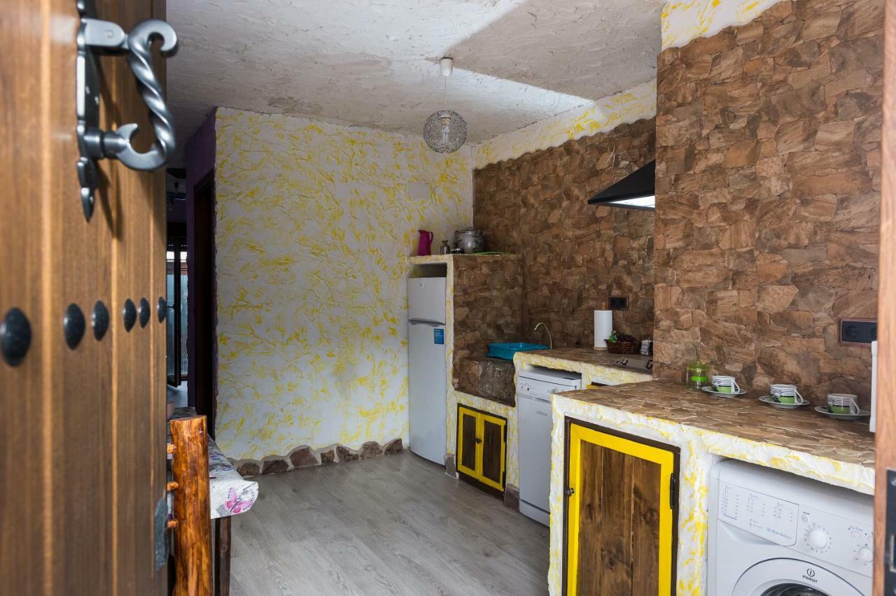 El Eden De Javier Guest House Robledillo Exterior photo